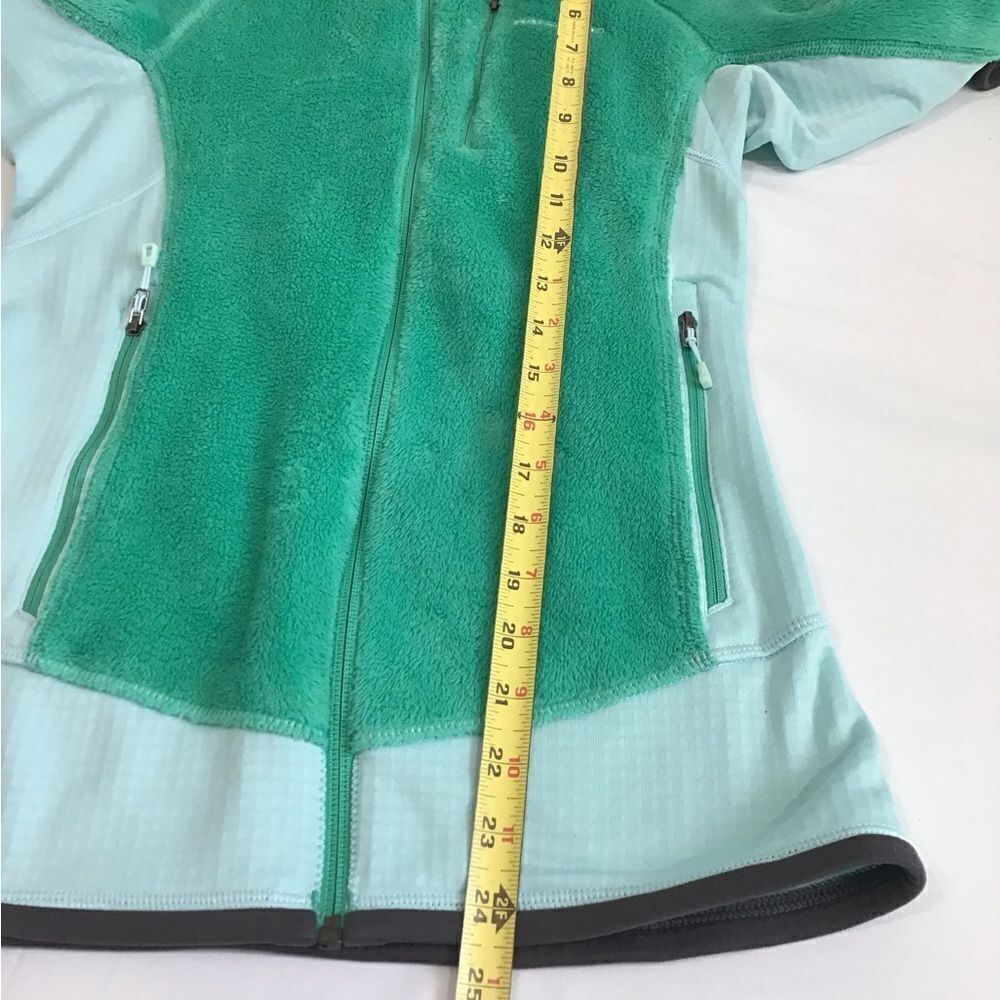 Patagonia Green R2 Jacket Size Small - Picture 9 of 10